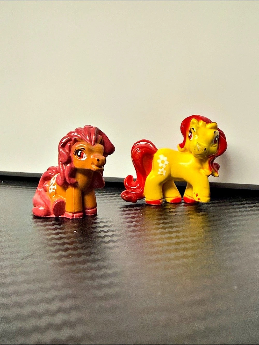 Pony Figurine Set of 2 Yellow & Red